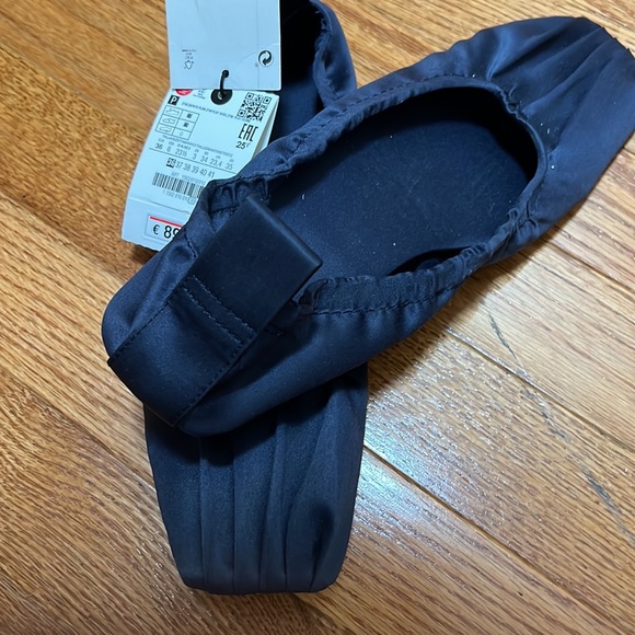 Women’s Zara ballerina shoes, size 6 - Picture 5 of 5